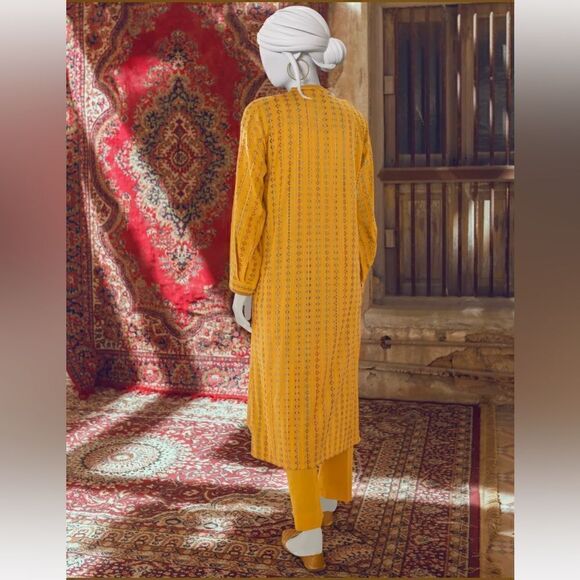JUNAID JAMSHED PAKISTANI DESIGNER SPARKLY YELLOW JACQUARD KURTA AUTHENTIC - Picture 6 of 6